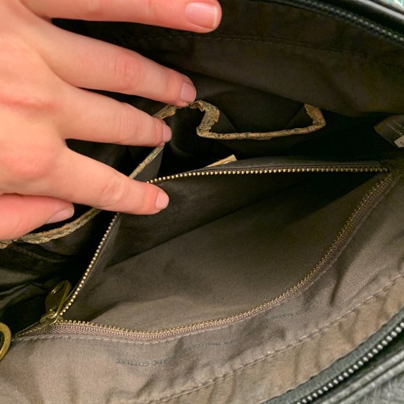 MATT & NATT black vegan leather shoulder bag - Picture 7 of 10